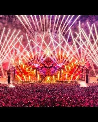 A Twink and a Redhead