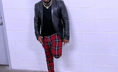Bobby V.