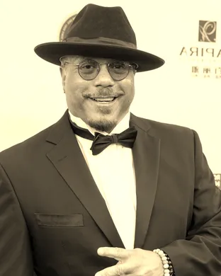 Howard Hewett